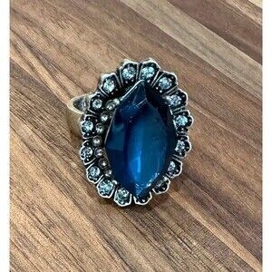 Chloe and Isabel size 7 ring
